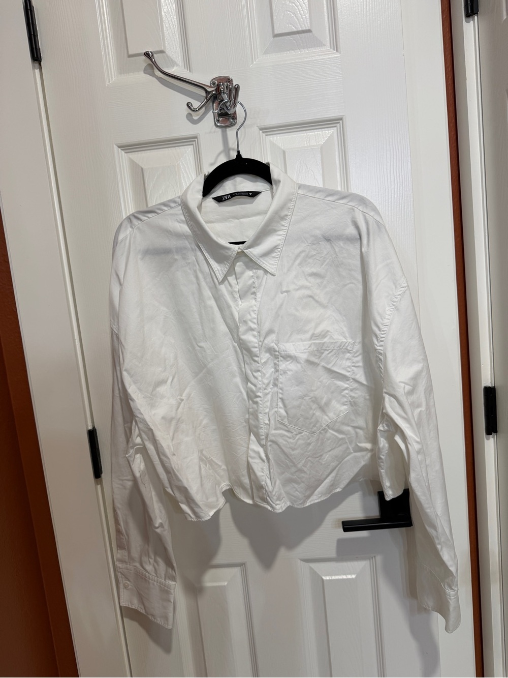 Zara White Cropped Button-Up Blouse